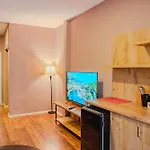 BejartApartment2